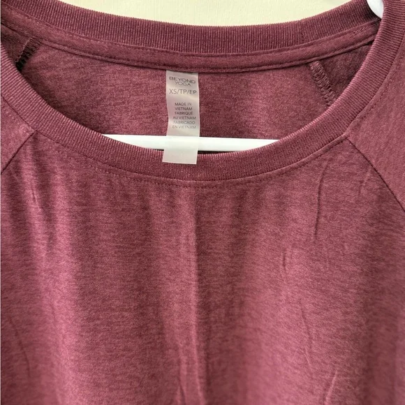 💫Beyond Yoga Featherweight Daydreamer Pullover, Midnight Burgundy, XS, NWT - Picture 10 of 12